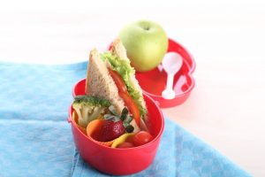 Tidak Hanya Praktis, Bekal Makanan Anak Juga Harus Sehat dan Bergizi